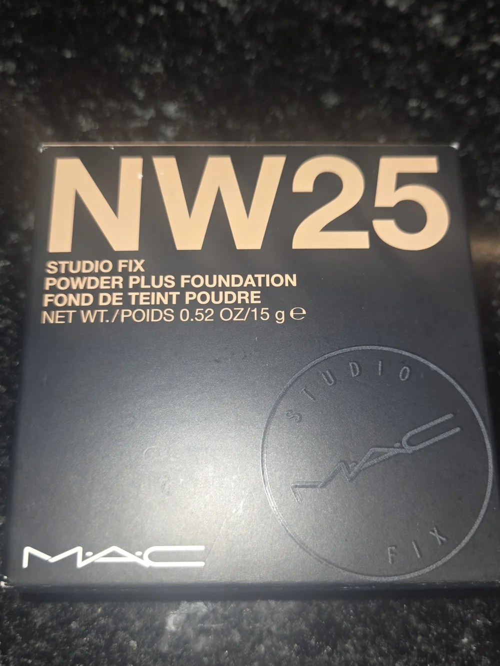 MAC Studio Fix Powder Plus Foundation NW25 - Beige and Black Packaging